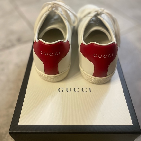 Gucci Sneakers - Picture 4 of 6